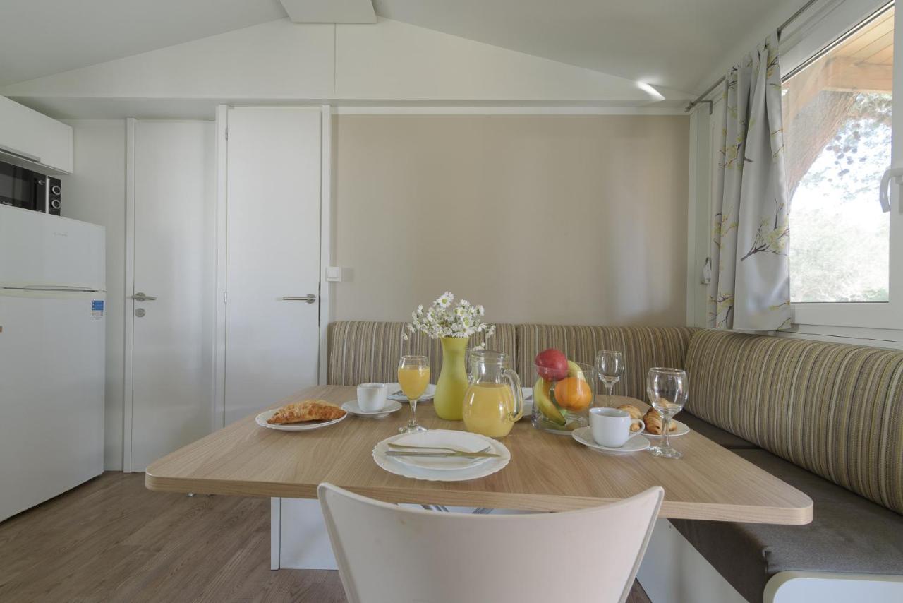 Salve Croatia Mobile Homes In Amadria Park Trogir Seget Vranjica Exterior foto
