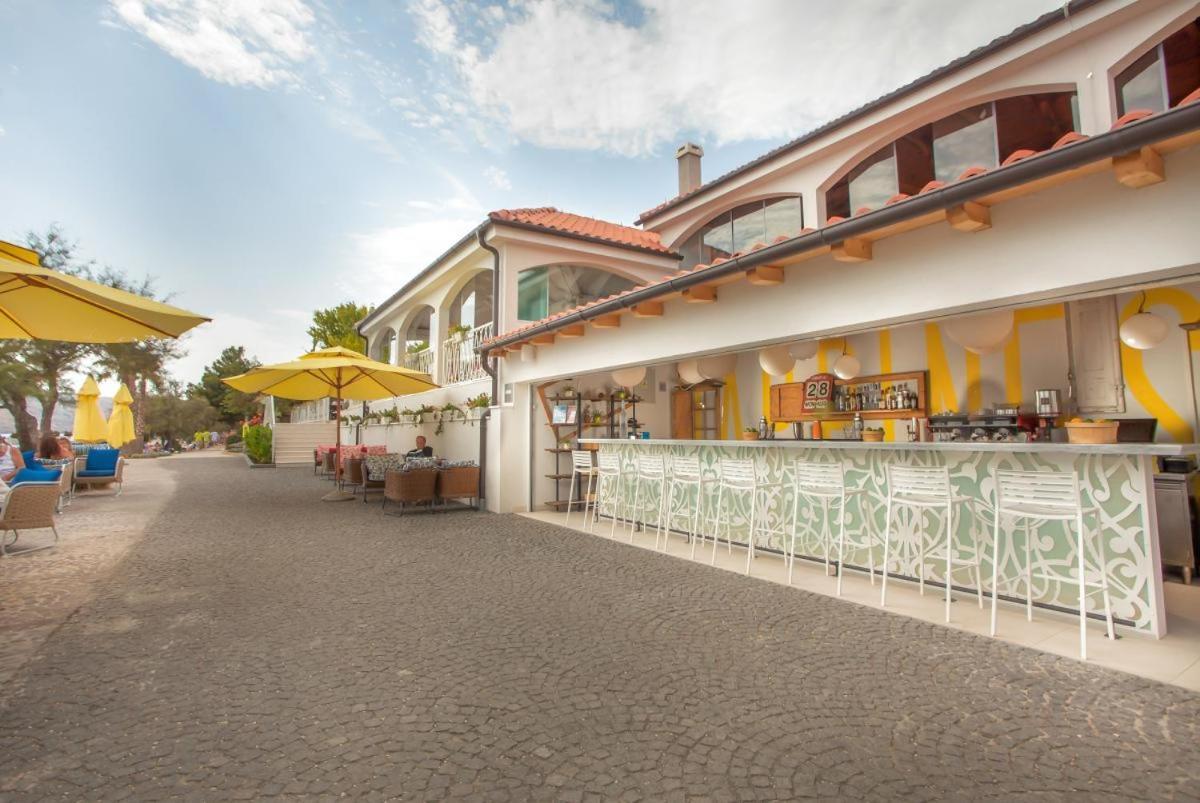 Salve Croatia Mobile Homes In Amadria Park Trogir Seget Vranjica Exterior foto