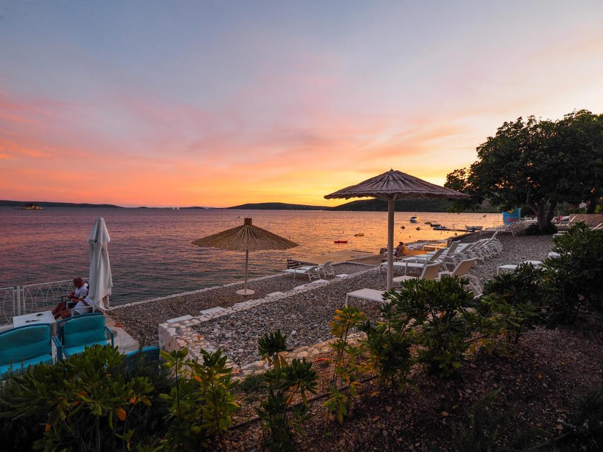 Salve Croatia Mobile Homes In Amadria Park Trogir Seget Vranjica Exterior foto